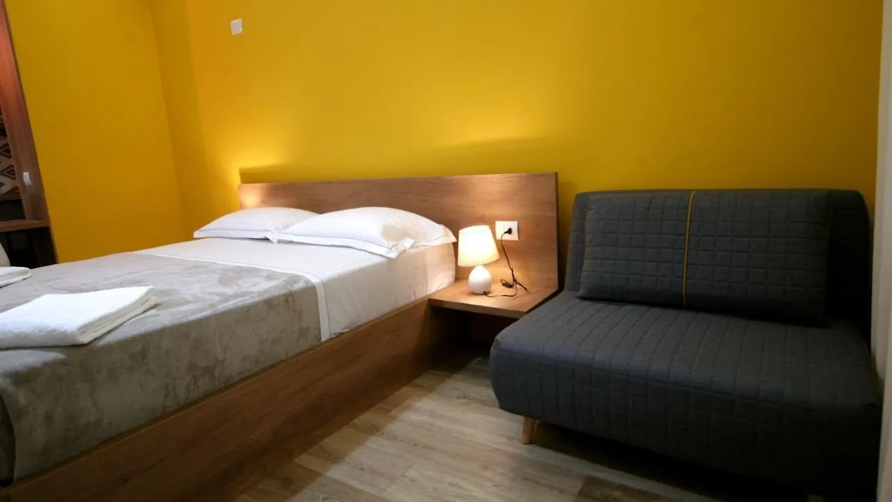 Koni'S Studio Apartments Tirana