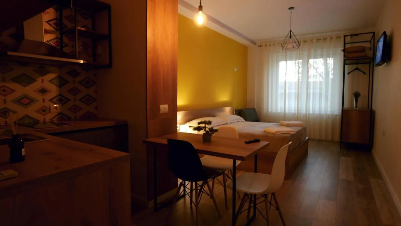 Koni'S Studio Apartments Tirana Albania
