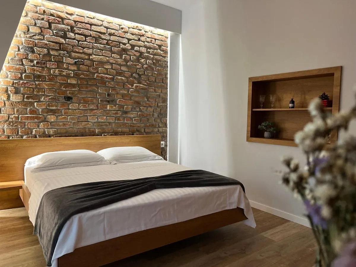 Koni'S Studio Apartments Tirana